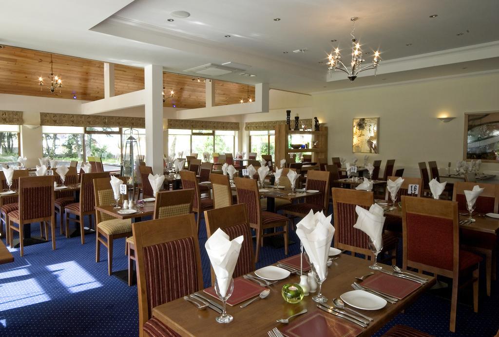 Beach Hotel & Restaurant Downings Ngoại thất bức ảnh