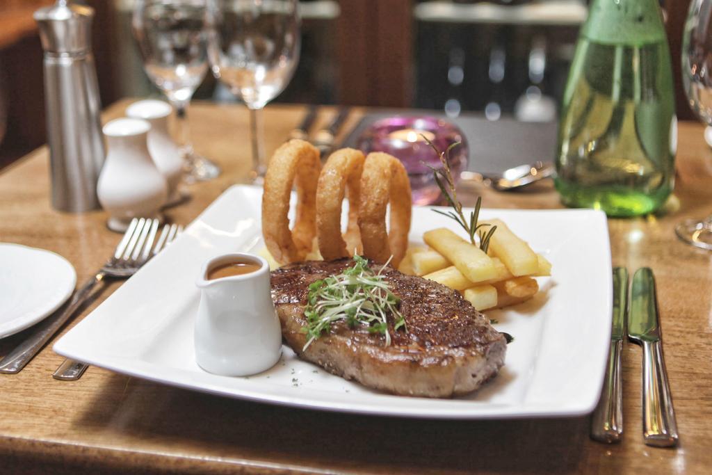 Beach Hotel & Restaurant Downings Ngoại thất bức ảnh